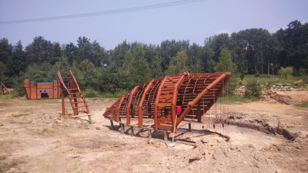 Hrubá stavba sestavy "loď"