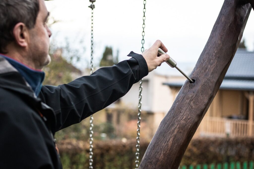 Revizní a servisní služby od Hřiště hrou