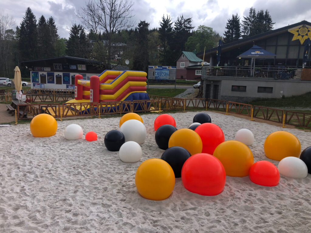 Jelly Bubbles v harrachovském sportovním areálu