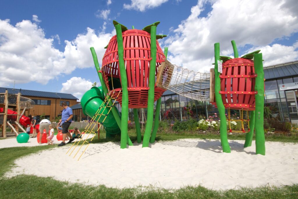 Hřiště v podobě jahod najdete na Jahodové farmě Hanč ve Vraňanech