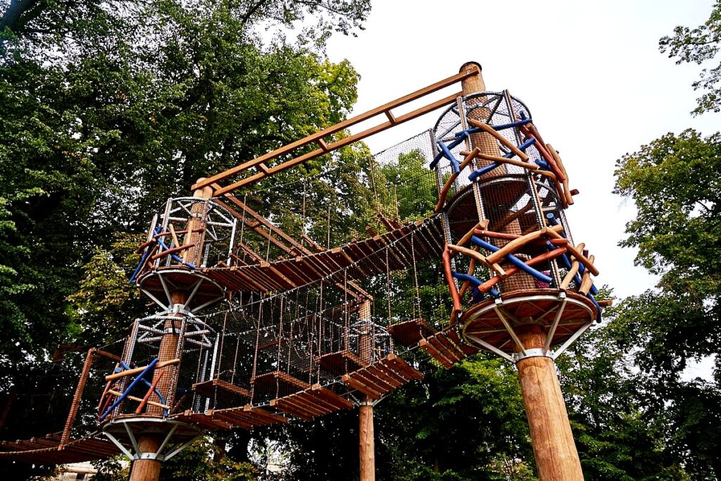 Hřiště vs. překonávání překážek a strachu